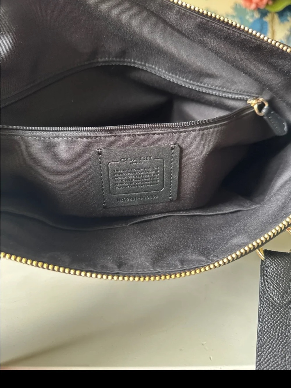 Coach Gallery Tote (F79608) Black Cross Grain Leather Bag - Picture 10 of 13
